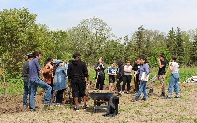 York students dig into experiential education